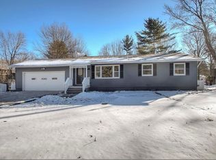 9361 N Bedford Rd, Macedonia, OH 44056