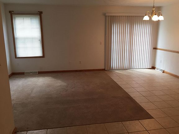 3rd image of 2931 Lena Ct