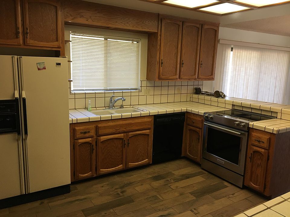 2nd image of 3425 Pats Ln