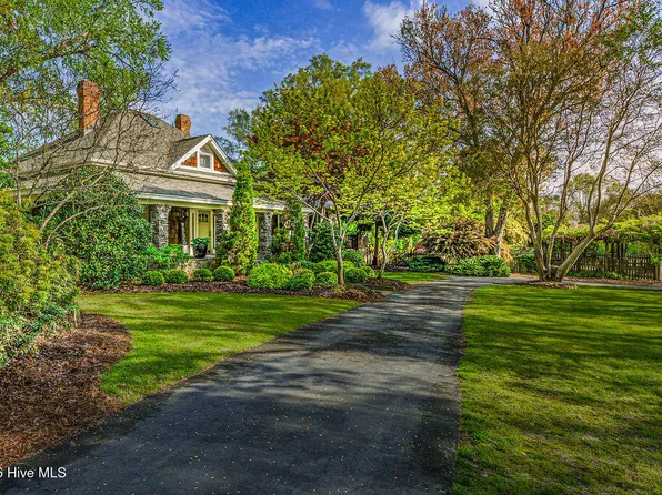 200 Cameron Avenue, Vass, NC 28394