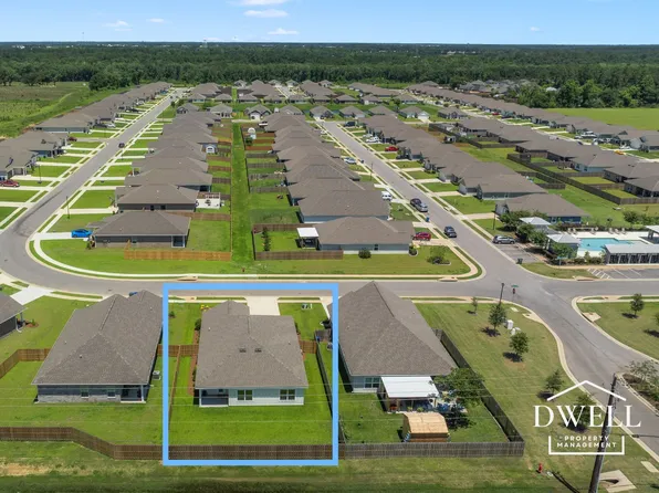 1009 Hayward Loop, Foley, AL