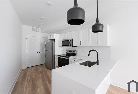 5th image of 1255 N 23rd St #1