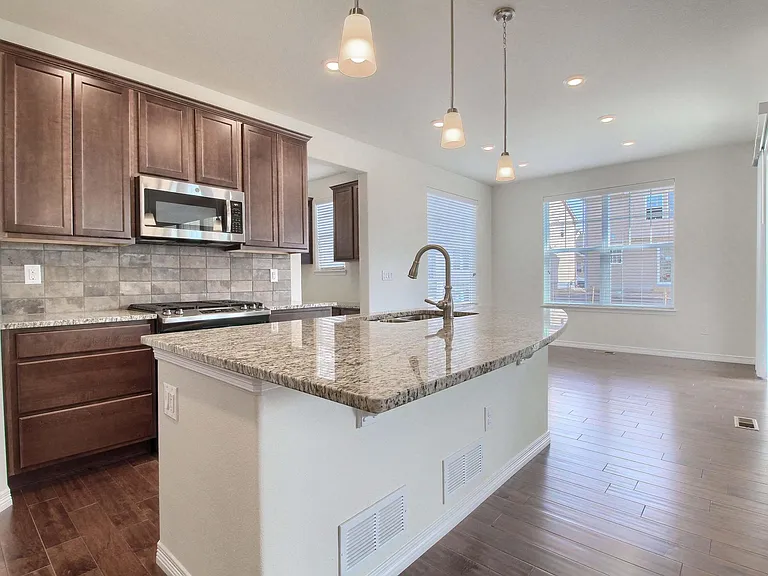 14776 Oslo Ave — Photo 11
