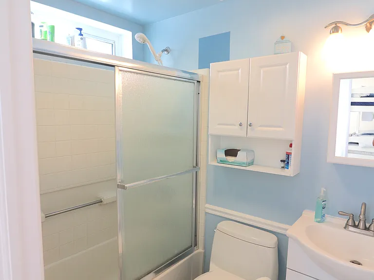 1 1/2 N Newport Ave #3A — Photo 12