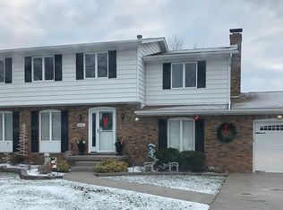 4805 E Eddy Dr, Lewiston, NY 14092