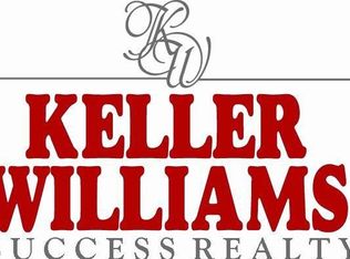 11 E Oakton St, Des Plaines, IL 60018