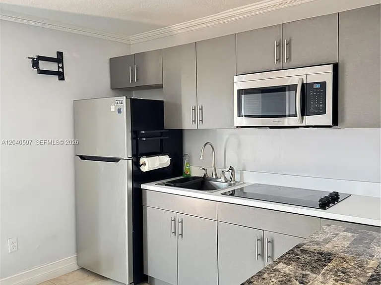 11340 SW 41st Ter — Photo 4