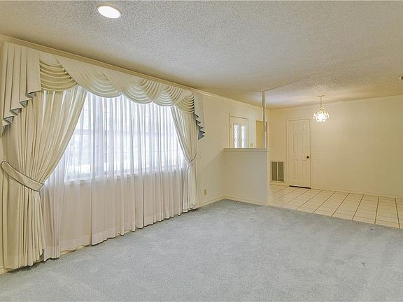 5th image of 3806 Fairway Dr