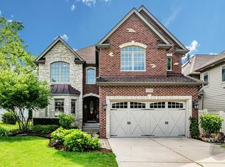 1234 N Main St, Naperville, IL 60563