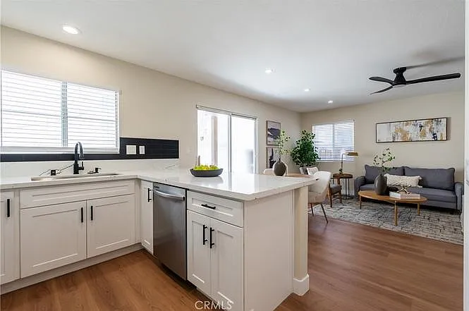 3259 Garden Ln — Photo 3