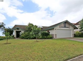 175 Piimauna St, Makawao, HI 96768