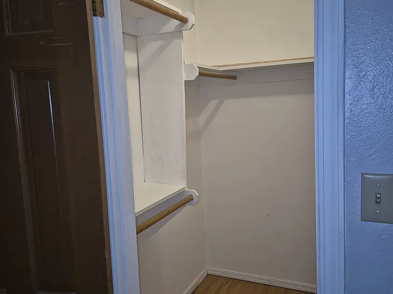 1414 E Boyd St — Photo 21
