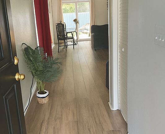 2nd image of 1431 Thistledown Dr