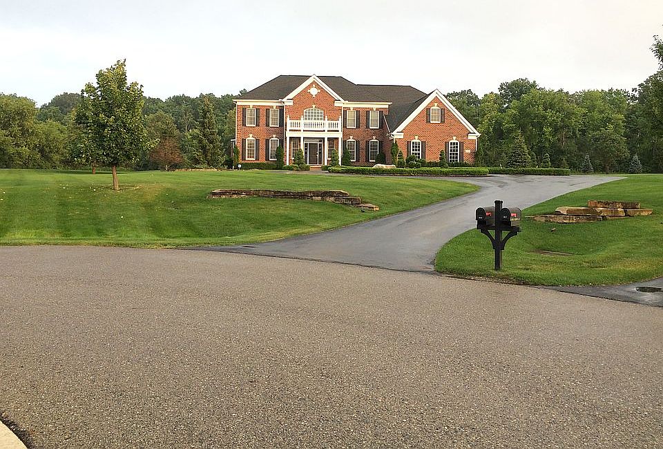 1st image of 3528 Rolling Hills Ct