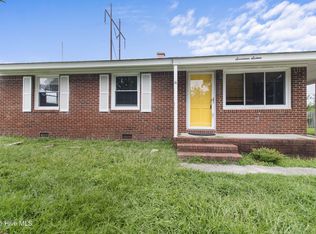 1716 Lexington Dr, Elizabeth City, NC 27909