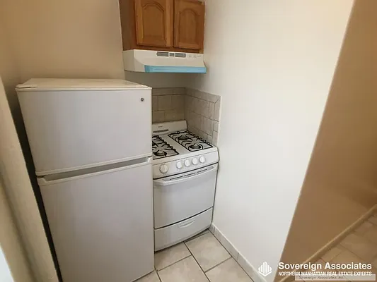 Rented by Sovereign Associates | media 9