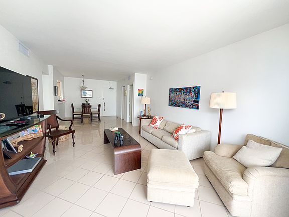 3rd image of 5600 Collins Ave APT 10V