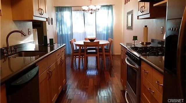 Beautifully Upgraded Kitchen