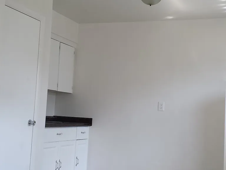 319 Kenilworth Blvd #B — Photo 26