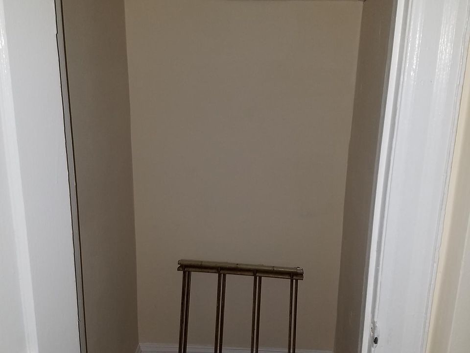 1st image of 6455 N Broad St APT 102