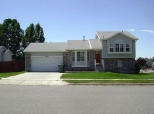 3903 S 2625 W, Roy, UT 84067
