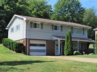 1364 Lincoln Dr, Monaca, PA
