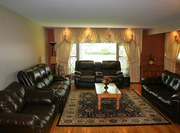 4th image of 6707 N Karlov Ave