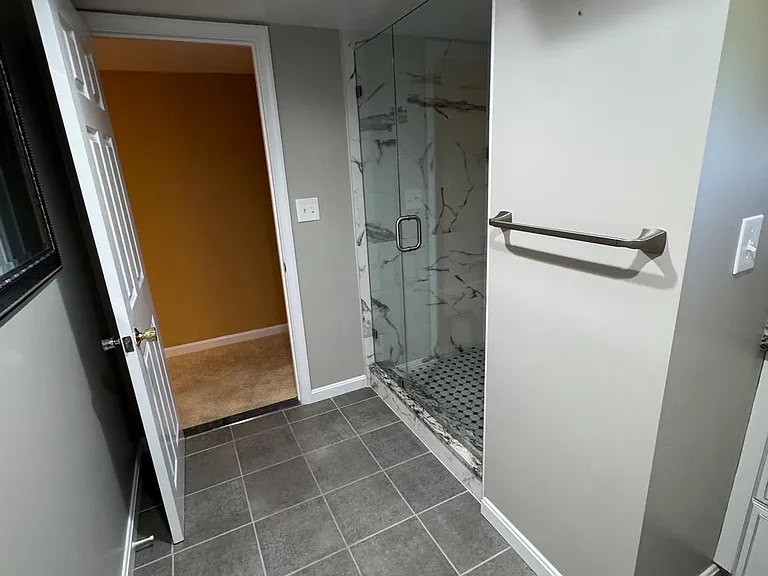 2906 Breezy Ter — Photo 29
