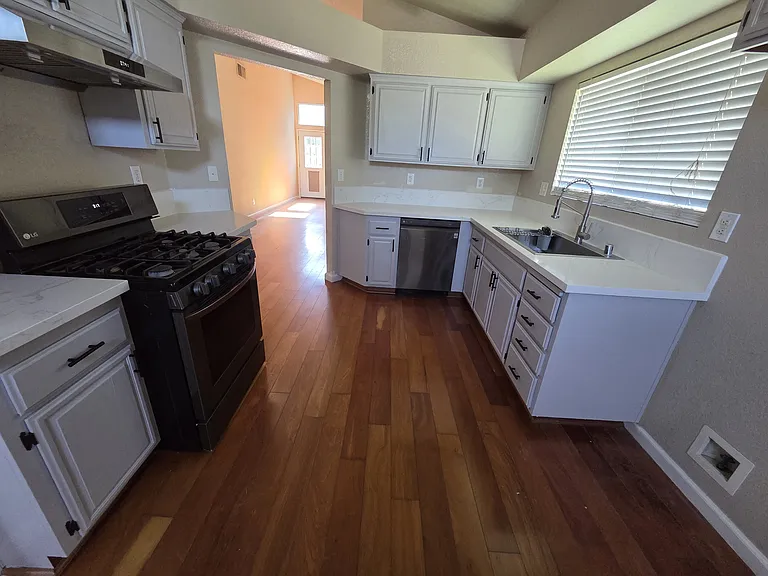 9326 Ariel Way — Photo 2