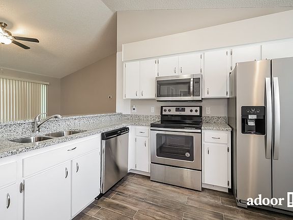 3rd image of 132 Alta Vista Ct