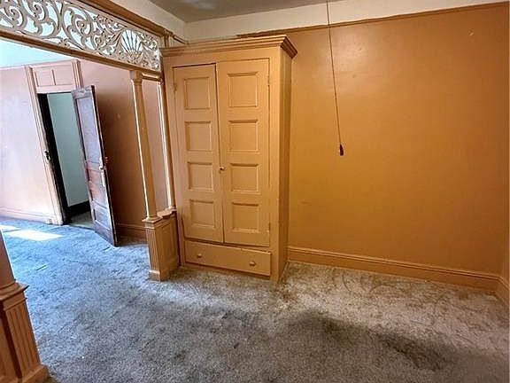 5th image of 175 Chestnut St