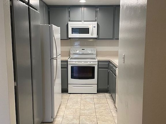 5th image of 7614 Palmilla Dr Unit 58