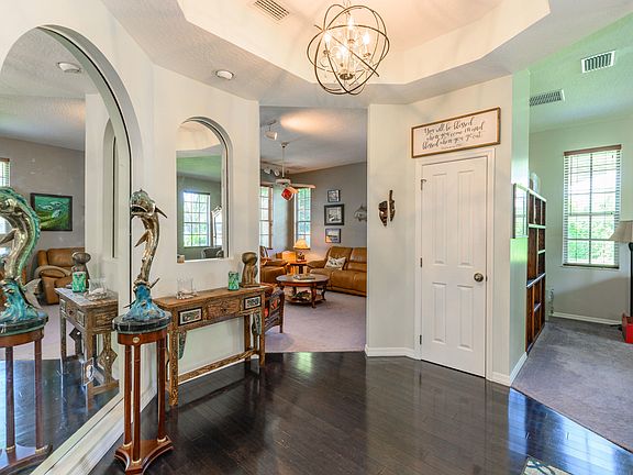 5th image of 865 Brookstone Dr