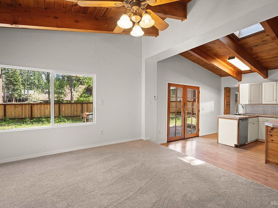 2nd image of 1110 Bonanza Ave