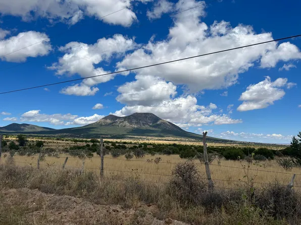 36 Entranosa Ln, Edgewood, NM 87015