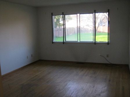 5th image of 8001 Lorin Ave