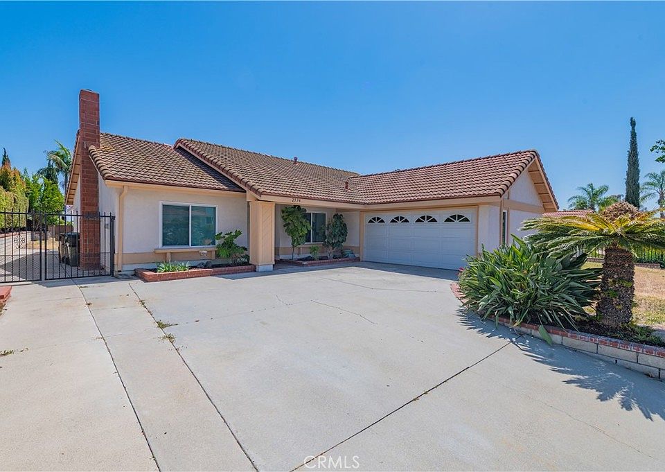 1st image of 2536 Greenhill Dr