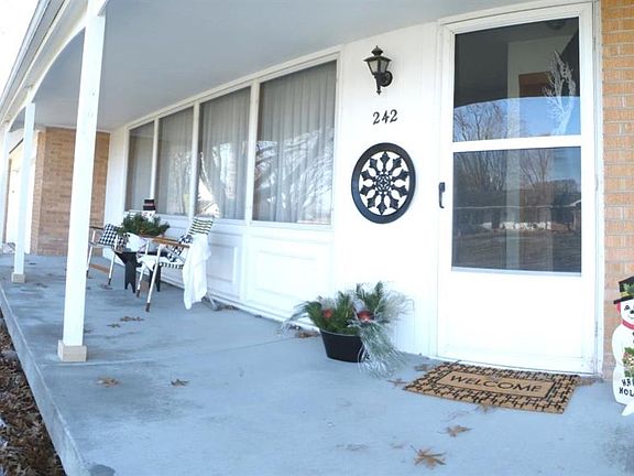 2nd image of 242 Meadow Ln