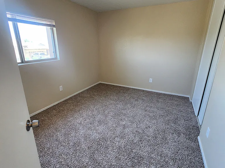 5931 W Albeniz Pl — Photo 19