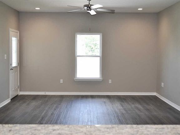 4th image of 13059 Tracewood Dr