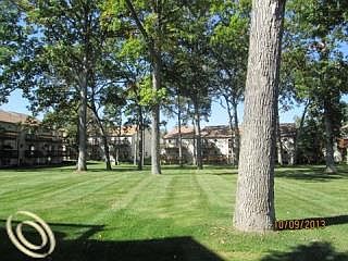 2nd image of 4899 Oak Hill Dr
