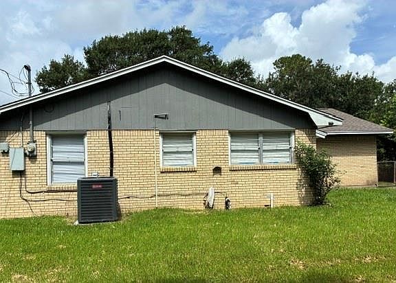 5th image of 1805 Thelma Ln