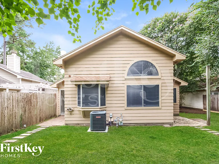 4030 Meadowgold Ln — Photo 15