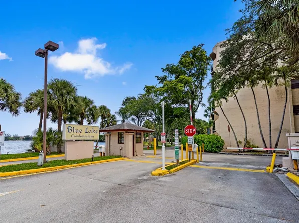 3370 Beau Rivage Drive #2t, Pompano Beach, FL 33064