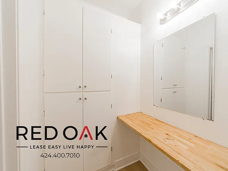 4811 Melrose Ave #205 — Photo 7