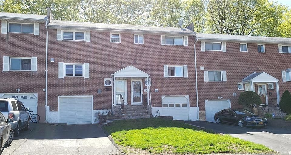 1st image of 7 Coyne Dr