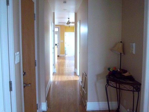 4th image of 2917 W Dickens Ave Floor 2