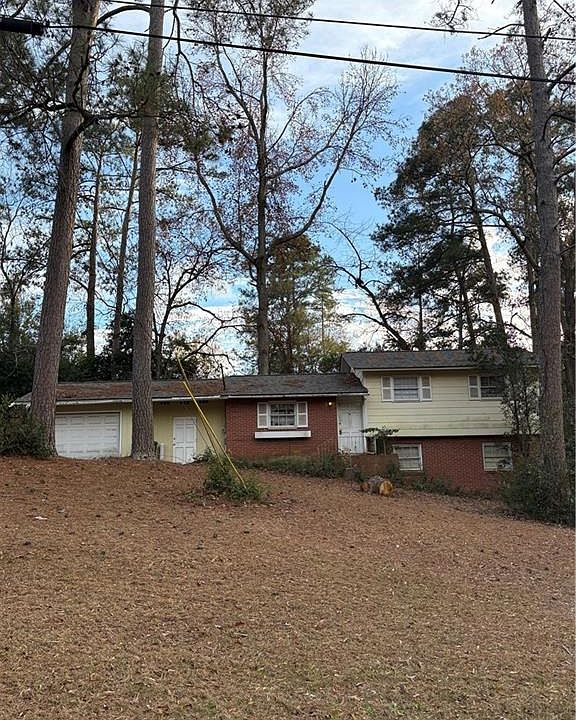 1st image of 101 Forest Hill Dr