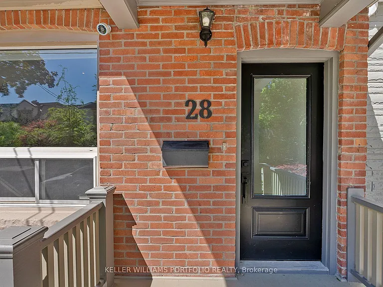 28 Tiverton Ave — Photo 3