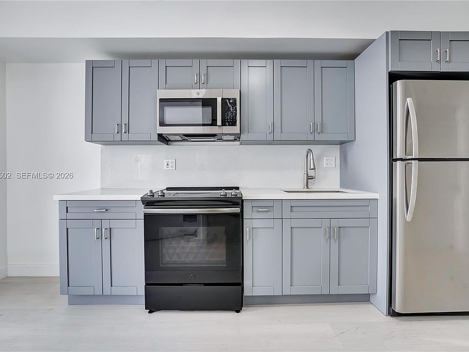 1st image of 769 NW 10th St APT 1